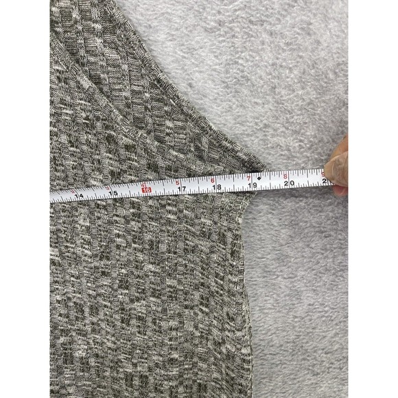 Kaileigh Women's Tank Open Slit Back Sleeveless Taupe Size Large Ribbed - Picture 6 of 7